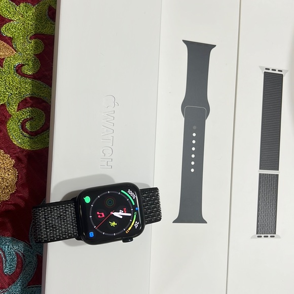 Apple watch Series 8 GPS + Cellular 45 mm midnight aluminium - Picture 1 of 8